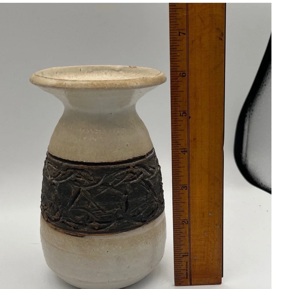 Vintage Signed Studio Pottery‎ Vase Textured Brutalist Rustic Cream Brown 6